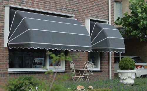 Markiezen met grijs doek